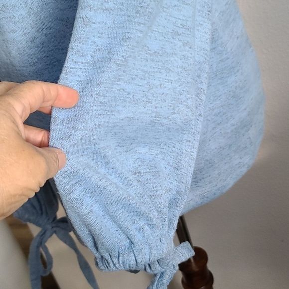 A N.A. WOMAN'S TOP - Picture 3 of 7